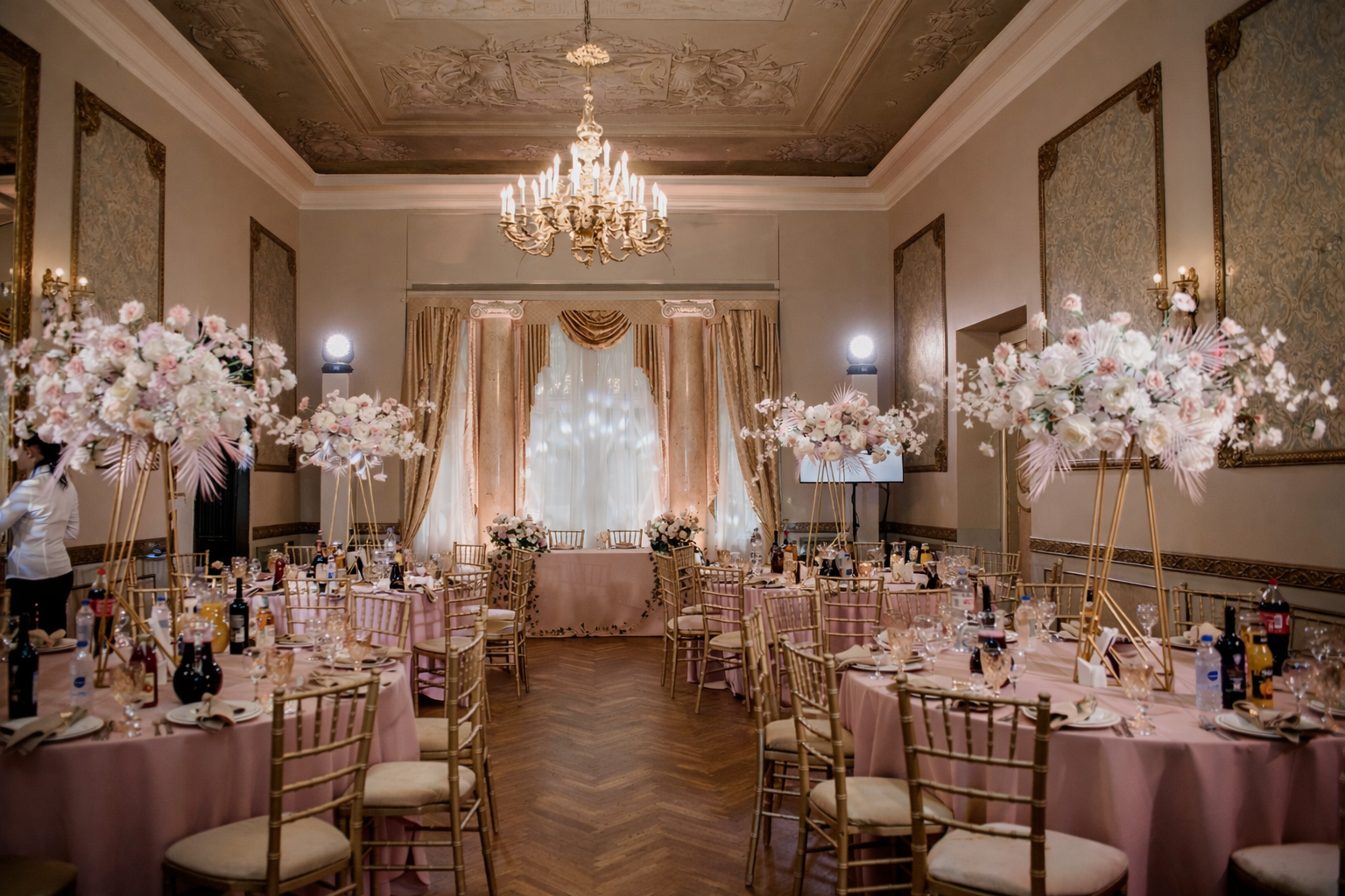 Усадьба — вечерний свет